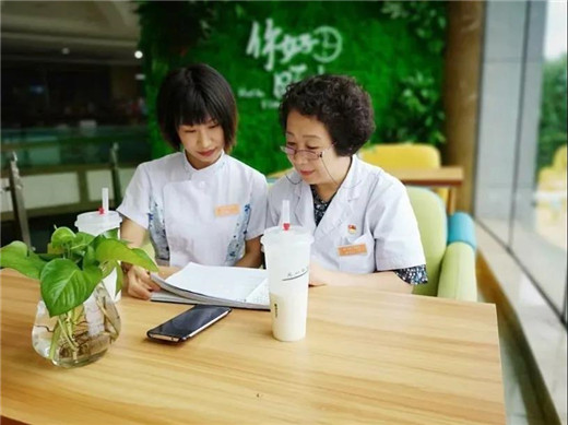 长春骨伤医院护理部主任梁立红荣获长春市“优秀护理管理者”称号8.jpg 长春骨伤医院护理部主任梁立红荣获长春市“优秀护理管理者”称号8.jpg